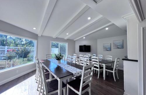 Hermosa Village Casa | Sensational 6 Bedroom 4 Bathroom Pool Home (3 Master Bedrooms W/bathrooms)