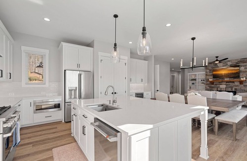 Lake Norman of Catawba Casa | Sensational Sunsets by SoCharm | *Brand NEW* Luxury Home w/Pool/Hot Tub and Expansive Views