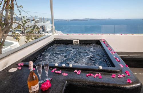Oia Villa | Sensia villa with Hot tub and Caldera View