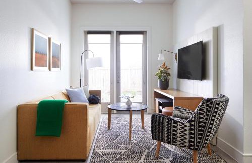 East Cesar Chavez Apartamento | Sentral East Austin at 1614 E Sixth