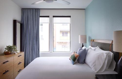 East Cesar Chavez Apartamento | Sentral East Austin at 1614 E Sixth