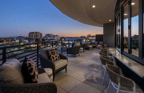 South Scottsdale Hotel | Sentral Old Town