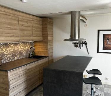 Sandnes Apartamento | Sentral, romslig og lys leilighet med parkering