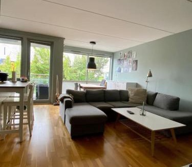Stavanger Apartamento | Sentralt i Stavanger med solrik balkong og parkering - Perfekt for ONS