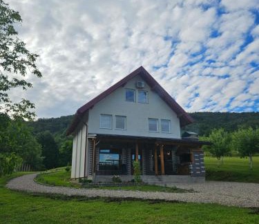 Lohovo Apartamento | Seosko domaćinstvo Bajbut
