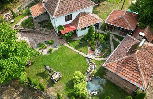 Stara Planina Casa | Seosko domaćinstvo „GABAR”