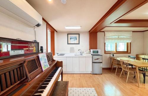 Sadang-dong Casa | Seoul Family House 4F Private Room