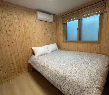 Cheongpa-dong Casa | Seoul Station R Guesthouse