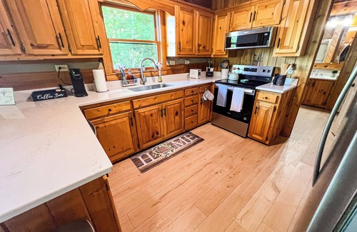 West Jefferson Cabina | Book Your August Cabin Retreat Before It's Gone @Mount Jefferson Vistas