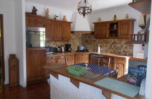 Lannion Villa | Romantic villa near Beg Léguer beach