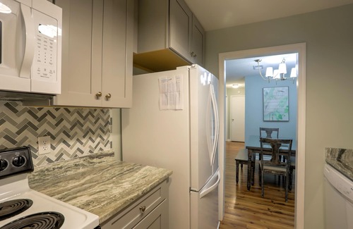Demere Park Condominio | Se admiten mascotas ... Ofertas de verano! ¡¡Recientemente renovado!! Llamada / Email para cotizar !!