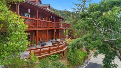 Three Rivers Casa | SEQUOIA LOOKOUT LODGE