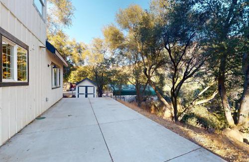 Springville Casa | Sequoia Ridge Retreat