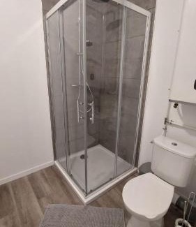 Saint-Etienne-du-Rouvray Apartamento | SER4 studio avec WIFI et Parking à Saint-Etienne-Du-Rouvray