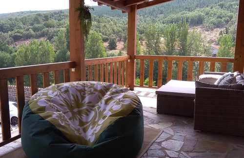 Vimioso Casa | Casa rústica de 3 dormitorios y 2 baños con SPA privado y vistas a las montañas y al río.