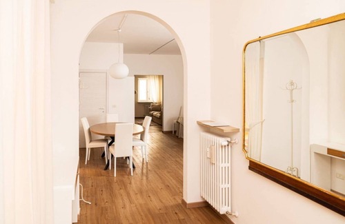 Citta Antica Apartamento | Residenza Serego - Elegante residencia con vistas a Porta Leoni
