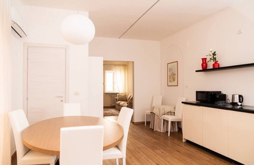 Citta Antica Apartamento | Residenza Serego - Elegante residencia con vistas a Porta Leoni