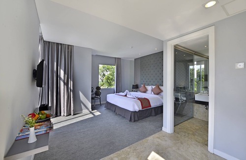 Cipaganti Hotel | Serela Cihampelas Hotel