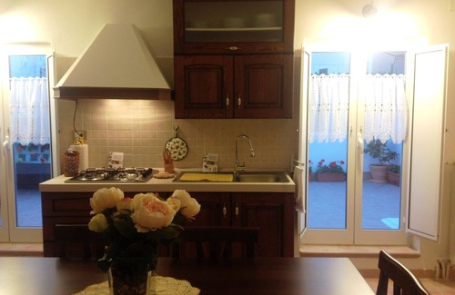 Monte Sant'Angelo Apartamento | Serenè casa con gran terraza privada.
