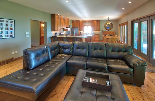 Dashwood Cabaña | Serenade Cottage – Your Lakeside Getaway on Lake Huron