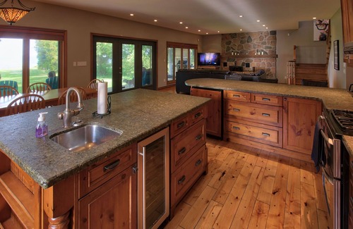 Dashwood Cabaña | Serenade Cottage – Your Lakeside Getaway on Lake Huron