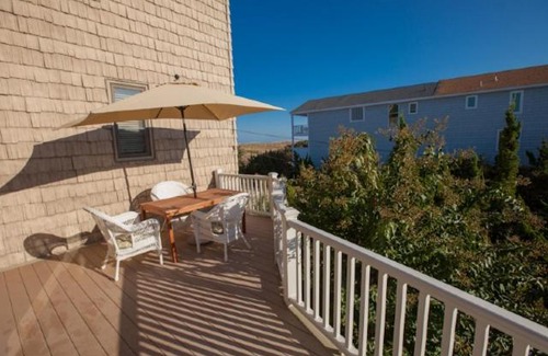 Northeast Virginia Beach Casa | Serendipity - Oceanfront - North End VB