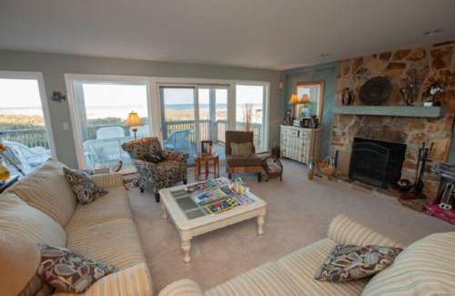 Northeast Virginia Beach Casa | Serendipity - Oceanfront - North End VB