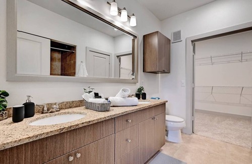 East Oak Hill Apartamento | Serene 1Bed/1Bath Apt w/ Free Parking + Yard