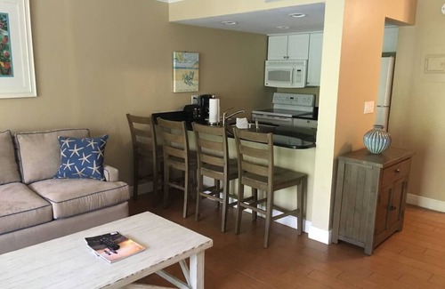 Captiva Apartamento | Serene 1BR Villa w/Beach Access, Shell Picking & Nature Excursions