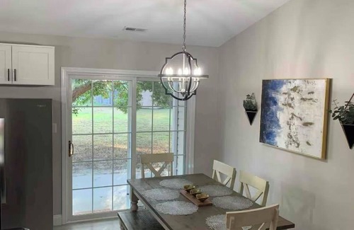 McCutcheon Field Casa | Serene 3-bedroom house w/big yard in Jacksonville