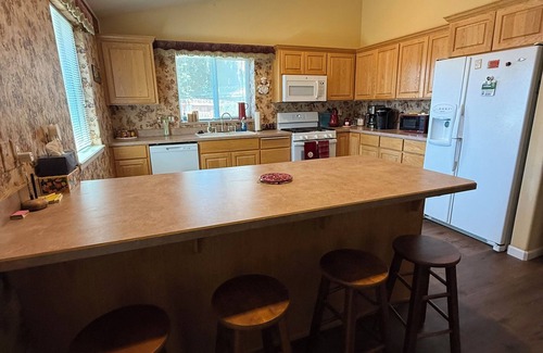 Redmond Casa | Serene 3-bedroom house with AC in Redmond
