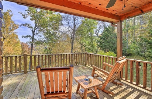 Mouth of Wilson Apartamento | Serene 4BR Cabin: Mouth of Wilson Countryside Retreat
