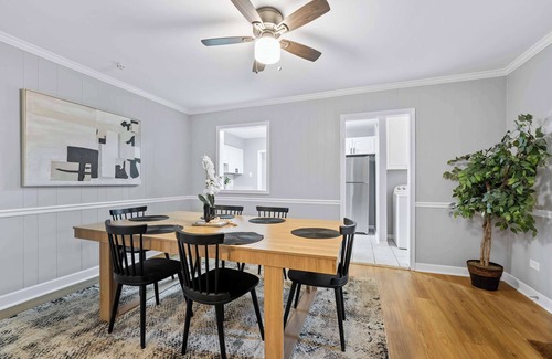 Tinley Park Casa | Serene 4BR Oasis in Tinley Park