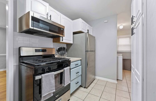Tinley Park Casa | Serene 4BR Oasis in Tinley Park