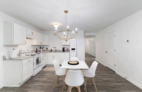 Burlington Casa | Serene 4BR Ranch near ELON UNI - Sleeps 8!