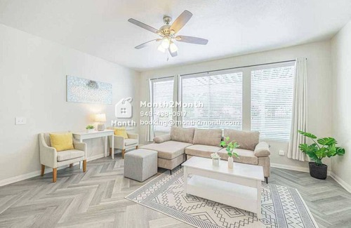 Palmdale Casa | Serene and Elegant Estate On Racquet Ln #42183