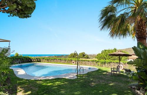 Istan Apartamento | Serene Apartment near Marbella Lake Views RDR495