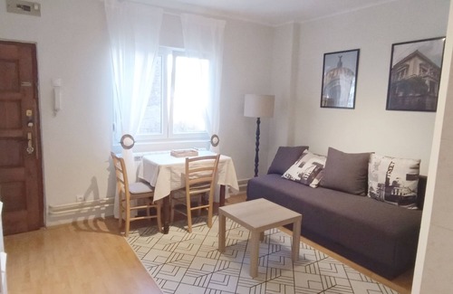 Vracar Apartamento | Serene apartment with WiFi in charming Beograd