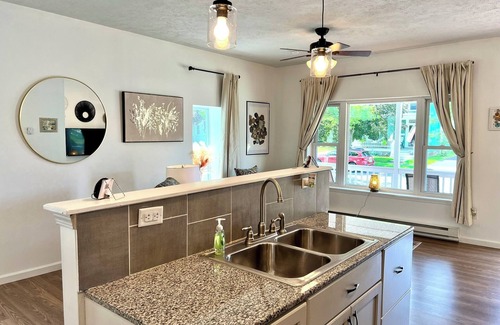 Oswego Casa | Serene bungalow: Modern Comfort near the Hospital, Power Plants and Campus