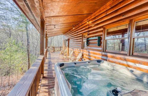 Blue Ridge Chalet De Esquí | Serene Cabin*Mountain Views*Hot Tub*Large Decks