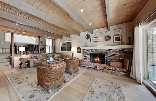 Blue Jay Casa | Serene Cabin