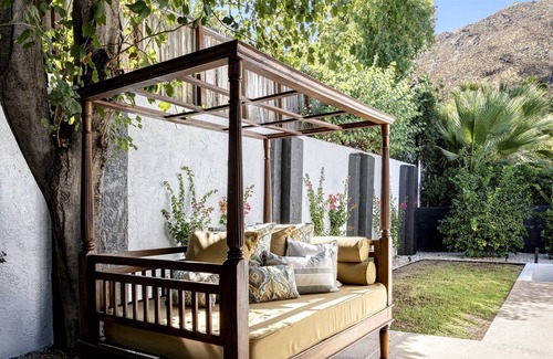 The Mesa Casa | Serene Desert Getaway