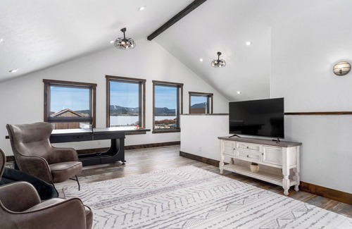 Georgetown Casa | Serene Escape - Family Fun at Georgetown Lake!