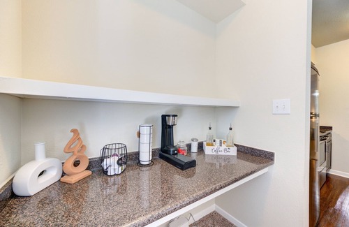 Alden Bridge Apartamento | Serene Escape in the Pines near shopping, dining, entertainment, and businesses!