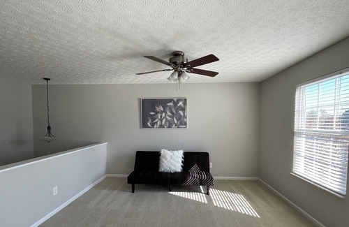 Lewis Center Casa | Serene Family vacation home close to city