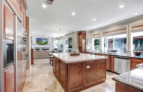 Granada Hills North Casa | Serene Granada Hills Oasis in Los Angeles- 4 Bed+Bonus Room+Office