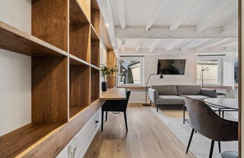 Ville Haute Apartamento | Serene Haven on Rue du Nord