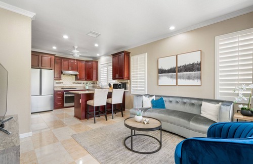 Thousand Oaks Casa | Serene Home in Westlake Village