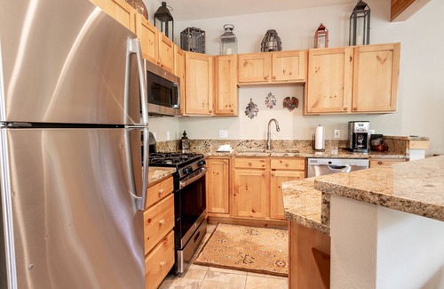Keystone Condominio | Serene Keystone Condo & Great Views from Balcony, Mins from Resort Shuttle