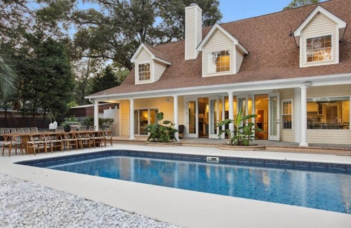Talahi Island Casa | Serene Lake Retreat | Pool & Game Room